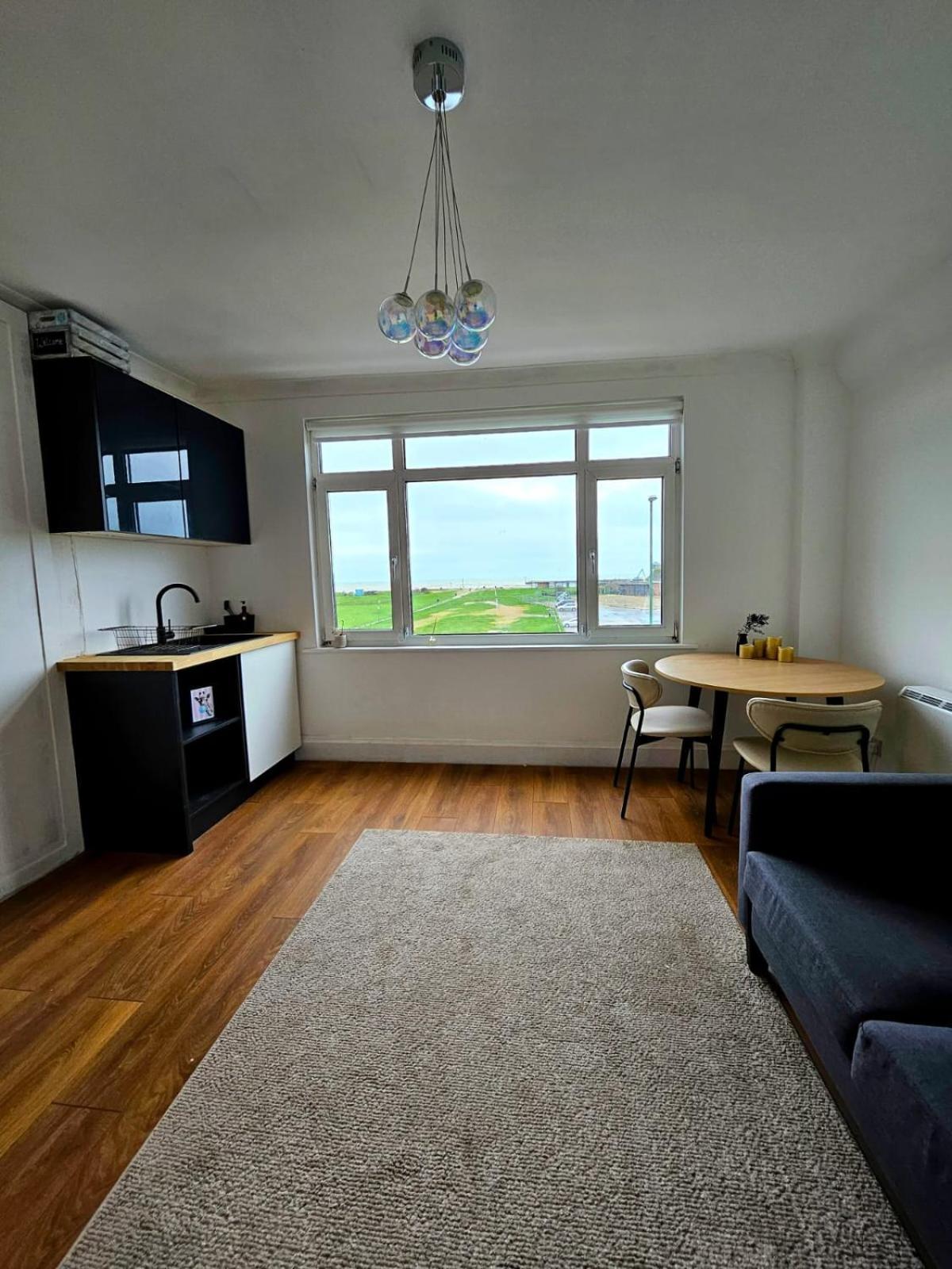 Seaview 2 Bedroom Apartment Littlehampton Esterno foto